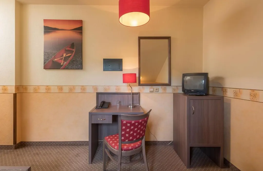 Hotel Ostruvek-1
