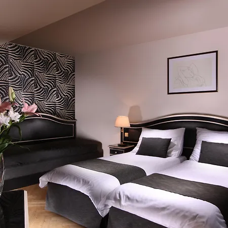 Elysee Hotel-3